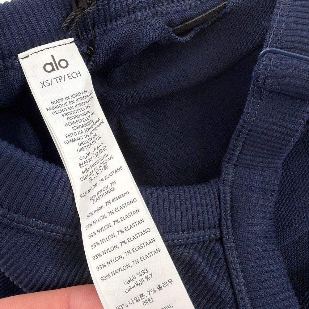 Alo Yoga Navy Seamless Ribbed Favorite Bra Tank Size XS - Picture 7 of 9